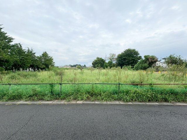 坂戸市中小坂　建築条件なし売地　東武東上線『鶴ヶ島駅』徒歩30分　【上谷小学区】の外観
