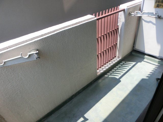 ハイツ西村のバルコニー