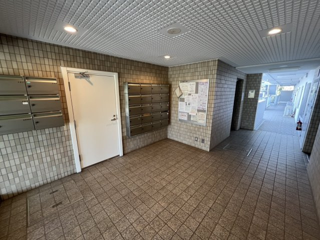 ペルル幕張のエントランス