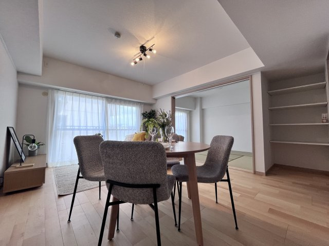 エトアール原の居間・リビング