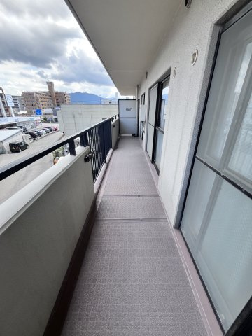 エトアール原のバルコニー