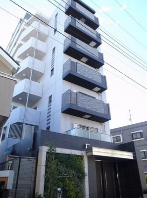 【外観】 | ジェノヴィア中野野方グリーンヴェール | 鉄筋コンクリート造のがっちりとした建物。