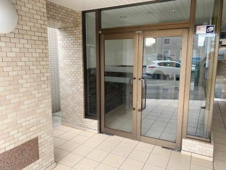 インプルーブ西巣鴨のエントランス