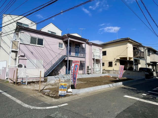 練馬区平和台2丁目　南西角地　建築条件なし　限定1区画の前面道路含む現地写真