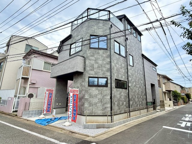 練馬区平和台2丁目　南西角地　新築戸建　限定1棟の外観