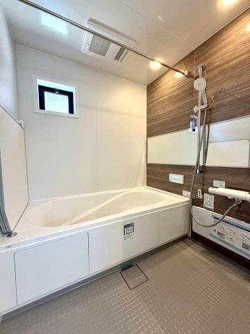 練馬区平和台2丁目　南西角地　新築戸建　限定1棟の浴室