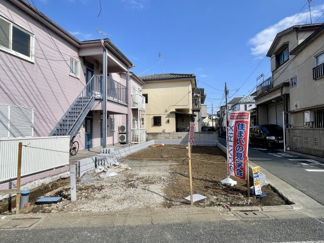 練馬区平和台2丁目　南西角地　新築戸建　限定1棟の前面道路含む現地写真