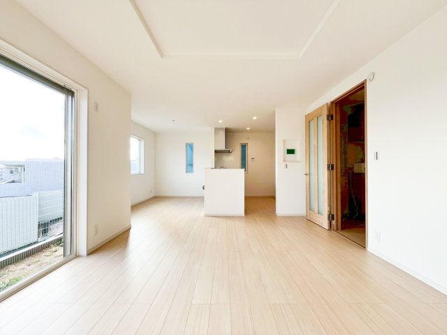 横浜市鶴見区上の宮　2号棟の居間・リビング|リビングです
