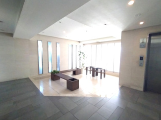 【その他共用部分】 | サンクタスガーデン砧 | 清潔感あるロビーは打ち合わせにも