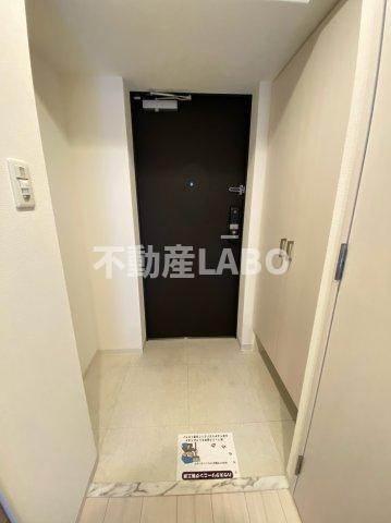 エスリード難波ザ・ゲートの玄関