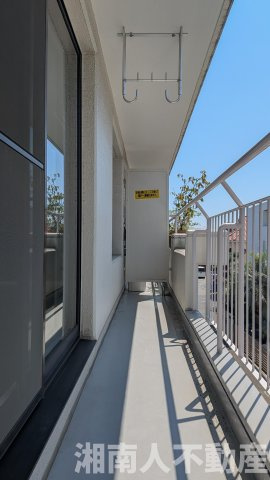 JR東海道線　【辻堂駅】　好アクセス13分‼　ライフコア茅ヶ崎のバルコニー|内装・水回りリフォーム済み