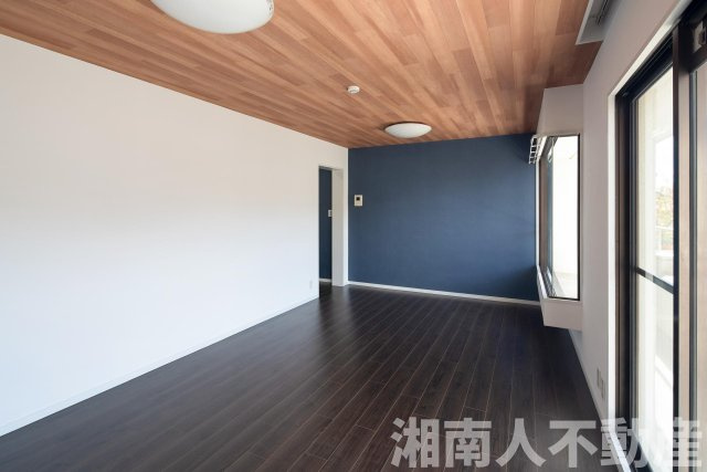 JR東海道線　【辻堂駅】　好アクセス13分‼　ライフコア茅ヶ崎の居間・リビング|内装・水回りリフォーム済み