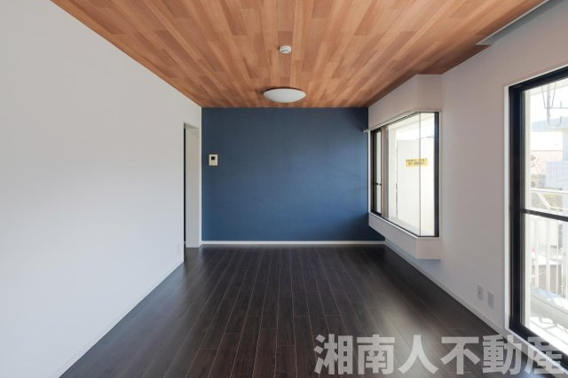 JR東海道線　【辻堂駅】　好アクセス13分‼　ライフコア茅ヶ崎の居間・リビング|内装・水回りリフォーム済み