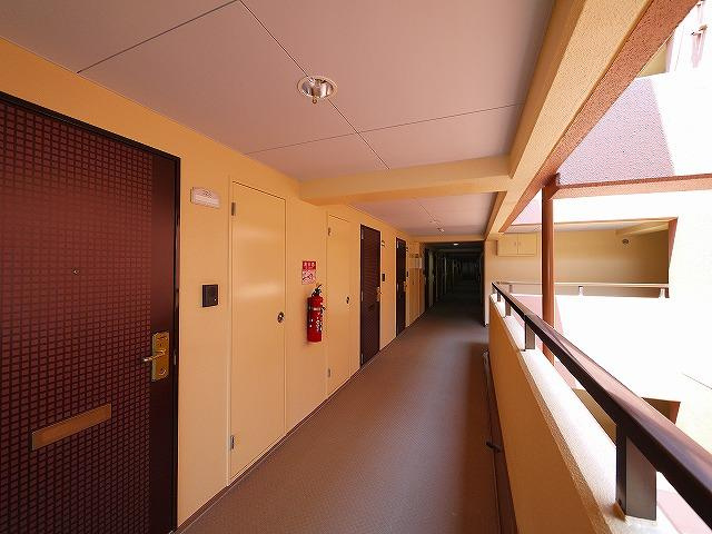 シティパレス富雄北のその他共用部分|通路です