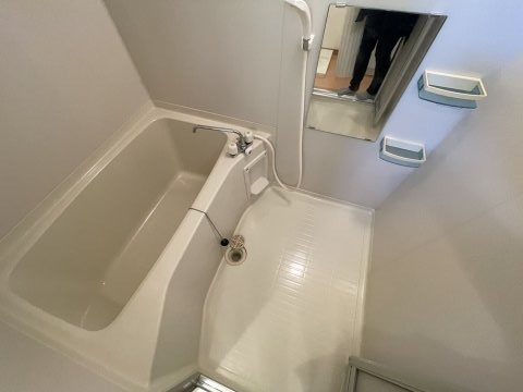 落ち着いた空間のお風呂です