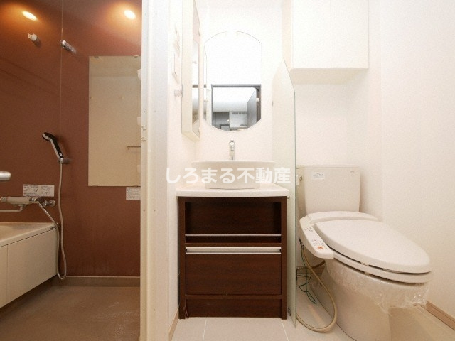 アーデン京町堀ウエストの洗面所