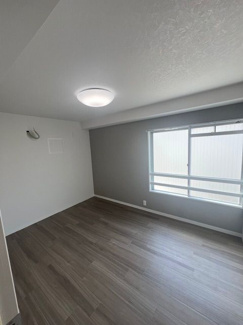 【居間・リビング】 | ブロケイド岸町 | ブロケイド岸町　15.5帖のLDK