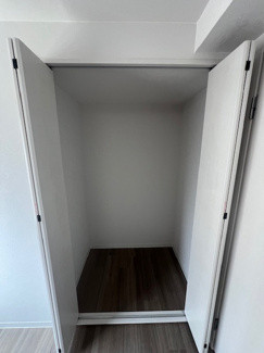 【収納】 | ブロケイド岸町 | ブロケイド岸町　洋室それぞれにクローゼット付き