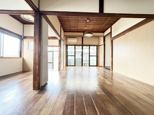 高知市天神町の一戸建ての内装