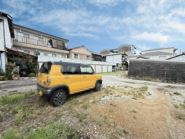 高知市天神町の一戸建ての駐車場