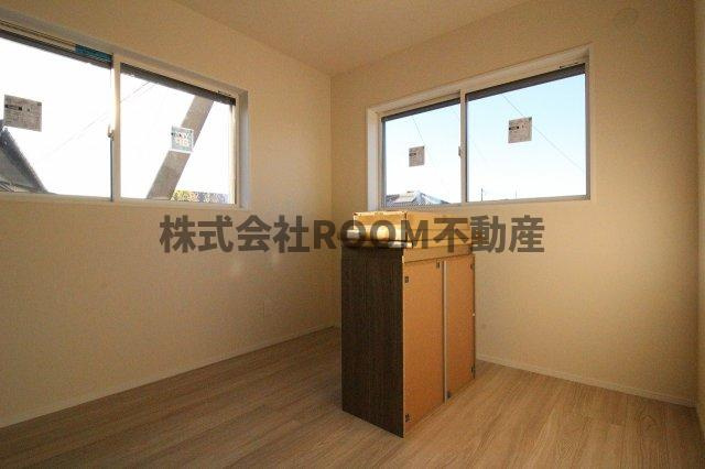 アンジュテンハイツの洋室|明るい洋室です