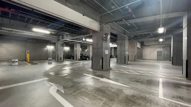ドゥ・トゥールEASTの駐車場