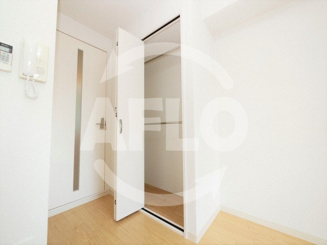 グランカーサ都島の収納|グランカーサ都島　クローゼット