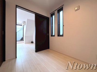 【その他】 | GRANDTIC KRS II | スタンダードな洋室です