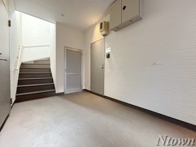 【ロビー】 | GRANDTIC KRS II | 建物の内部です