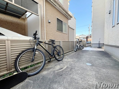 【その他共用部分】 | GRANDTIC KRS II | 駐輪場です