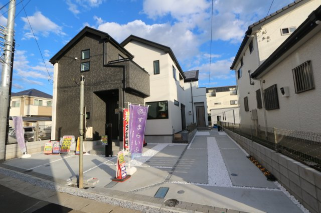 【GRAFARE　ZEH水準仕様】東久留米市八幡町３期の外観|スーパー(西友)・コンビニ・ドラッグストアが嬉しい徒歩3分圏内♪