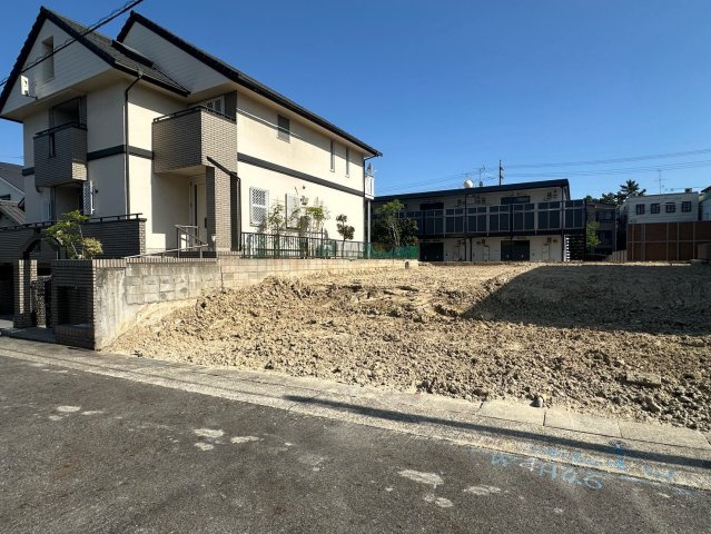 名東区藤森2丁目土地 B区画の前面道路含む現地写真|北側前面道路幅員約8.0ｍ