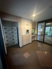 【エントランス】 | 安全に配慮されたオートロックマンションです