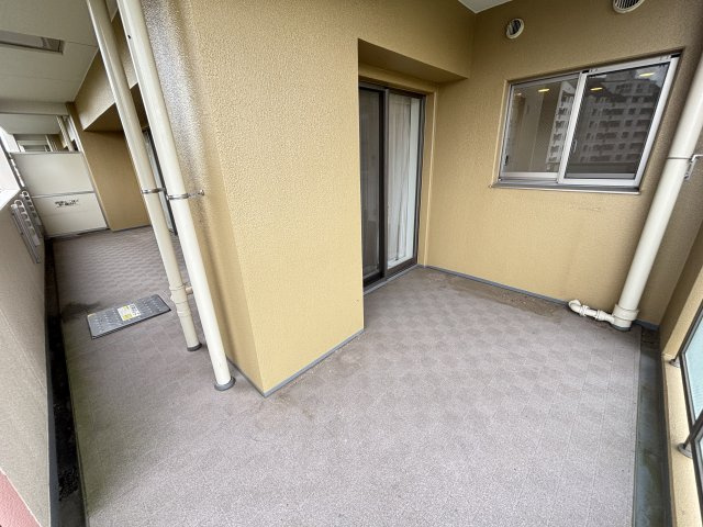 【バルコニー】