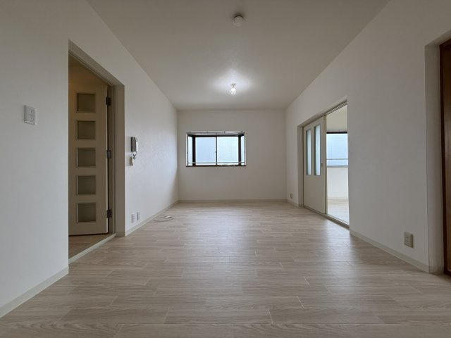 ガーデンハイツⅡの居間・リビング