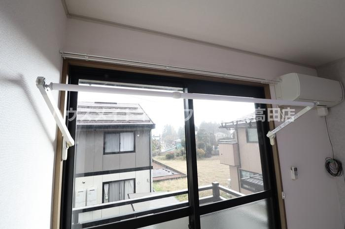 ロイヤルガーデン子安 Ａの展望|室内物干し