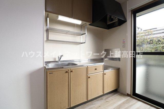 ロイヤルガーデン子安 Ａのキッチン|キッチン