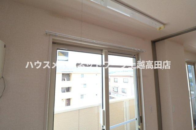 グランリーオ Ⅰのその他|室内物干し受け