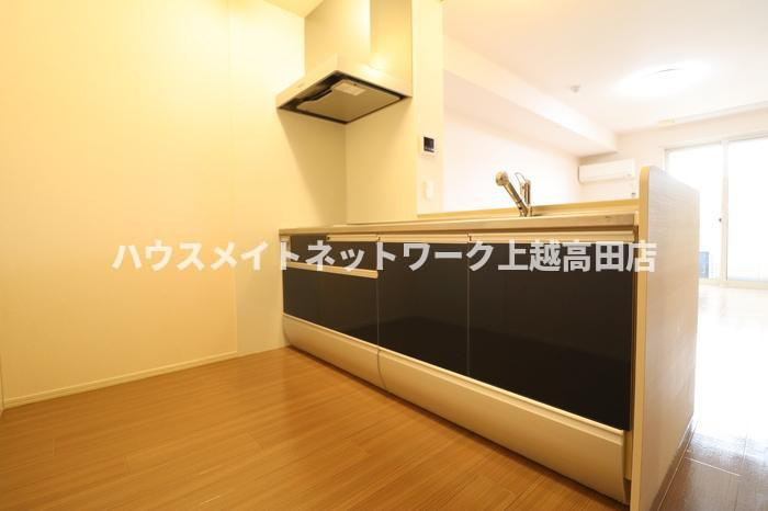 グランリーオ Ⅰのキッチン|ＩＨクッキングヒーター付き