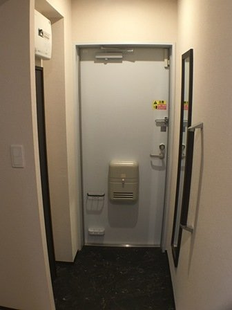 クレイノビアンカの玄関|収納もある玄関です