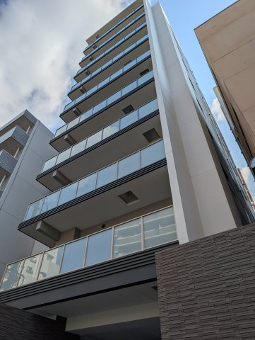 MODERN ASPIRATION平尾駅前の外観