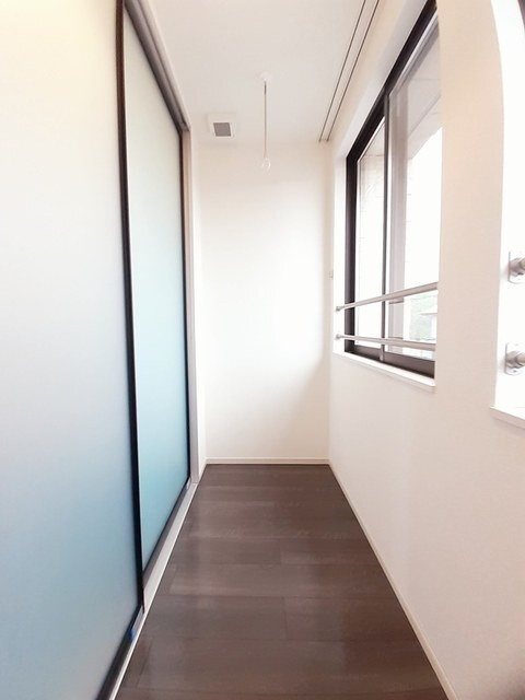 ＡＳＨＡＤＥの内装