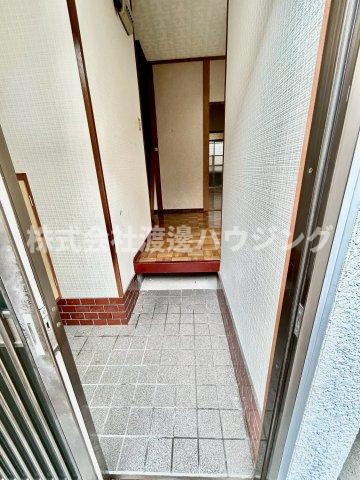 新稲5丁目貸家の玄関
