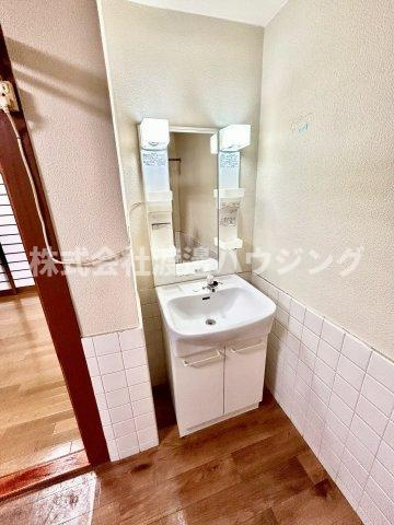 新稲5丁目貸家の洗面所