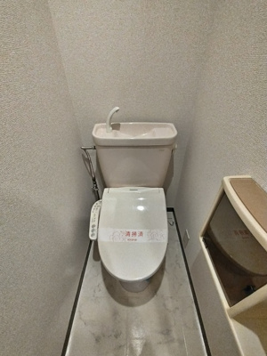 洗浄便座付きのトイレです！