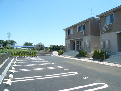 敷地内駐車場（有料・要空き確認）