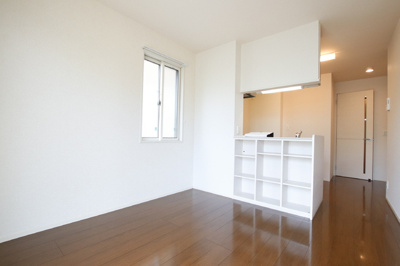 10帖　リビング　南東向き