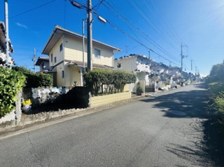 【前面道路含む現地写真】