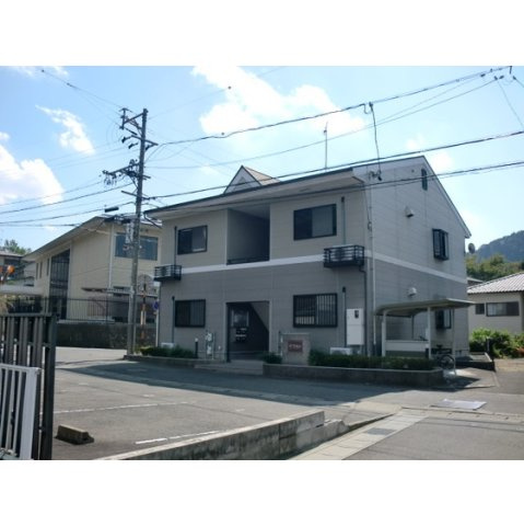 ビィー・ウィステリアの外観