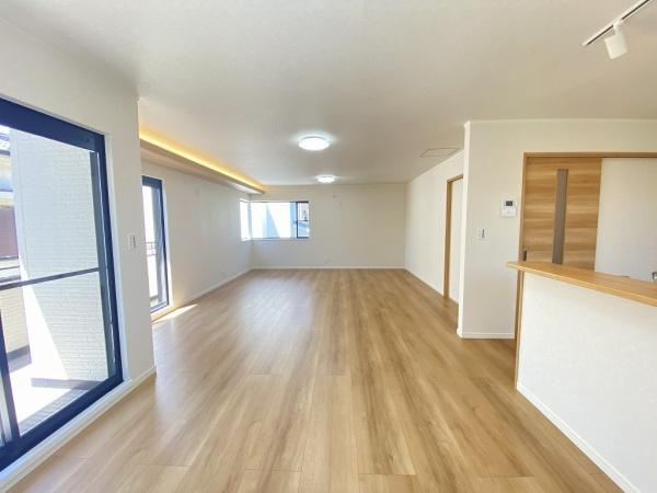 【居間・リビング】